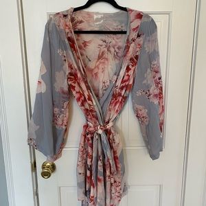 Plum Pretty Sugar knee-length cotton robe
